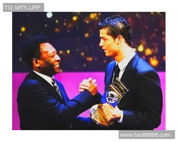 足球巨星迷茫期的抉择与挑战：从巅峰到低谷的心路历程